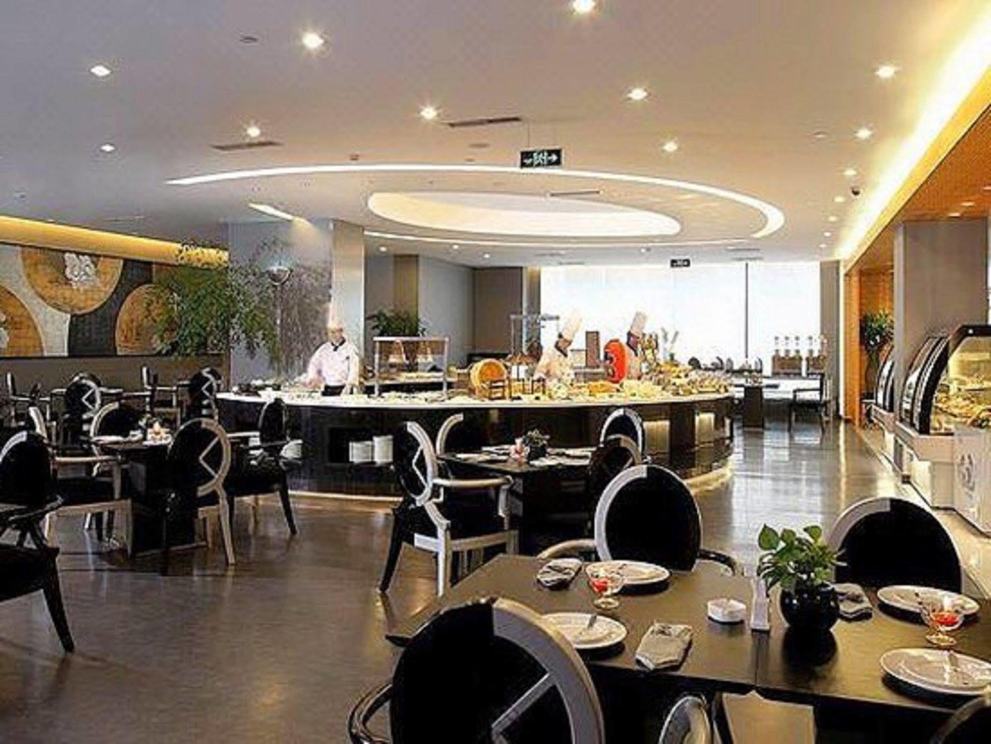 Quality Hotel Olympic Park Пекин Экстерьер фото