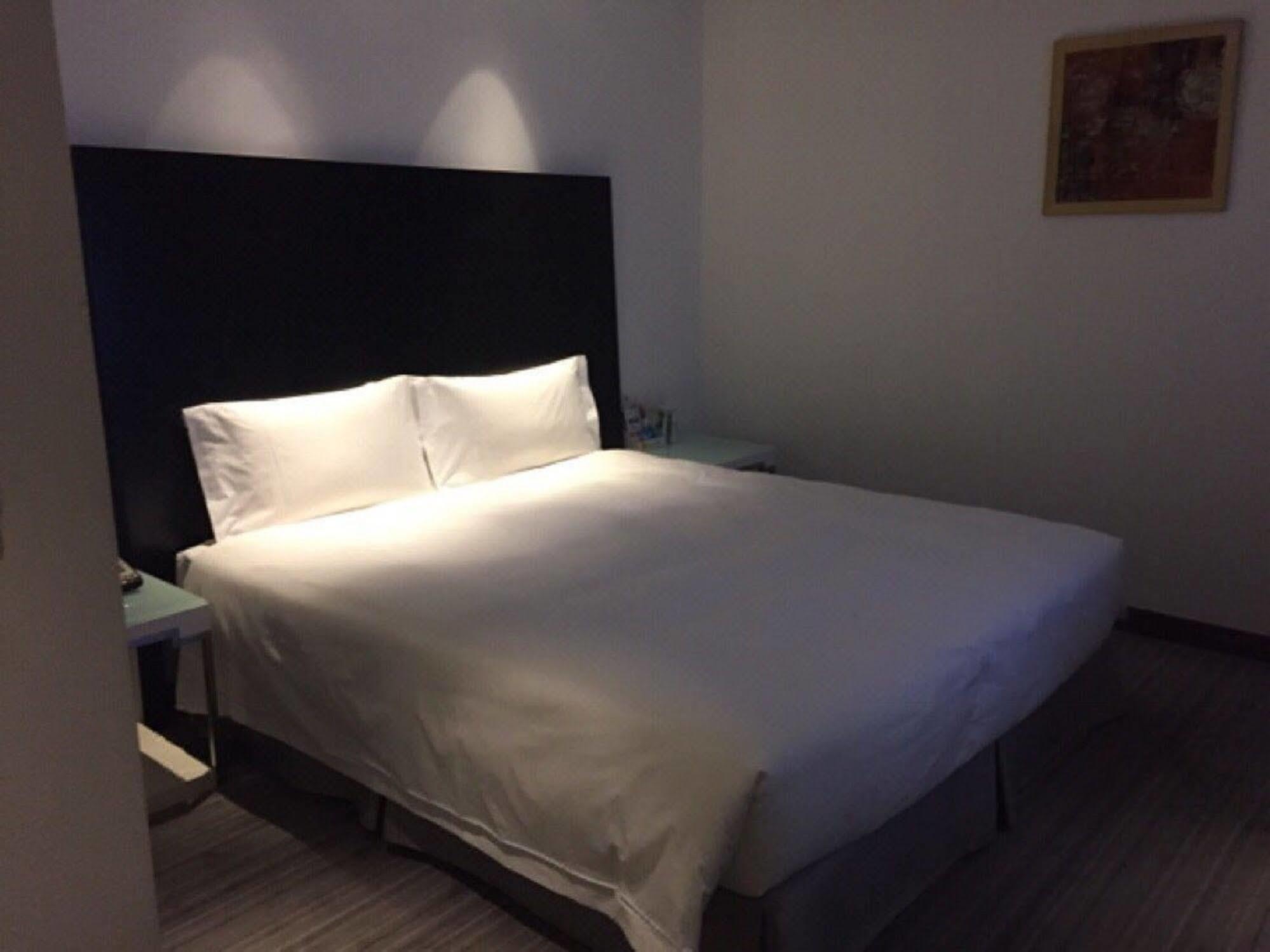 Quality Hotel Olympic Park Пекин Экстерьер фото