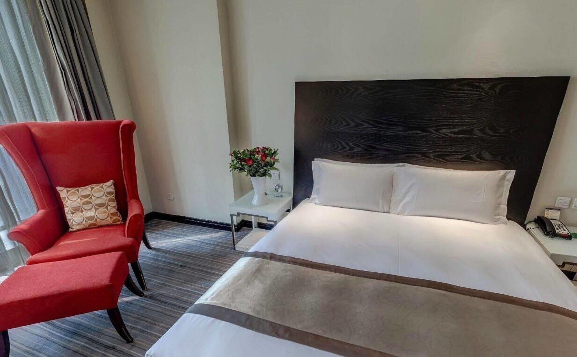 Quality Hotel Olympic Park Пекин Экстерьер фото