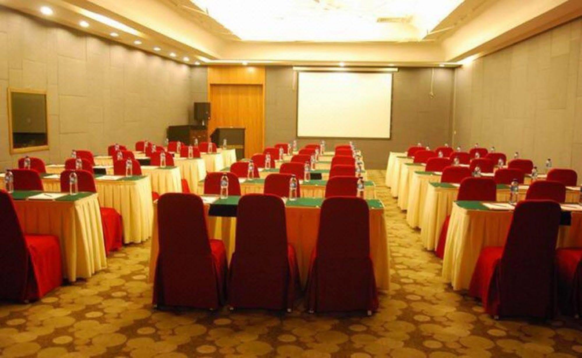 Quality Hotel Olympic Park Пекин Экстерьер фото
